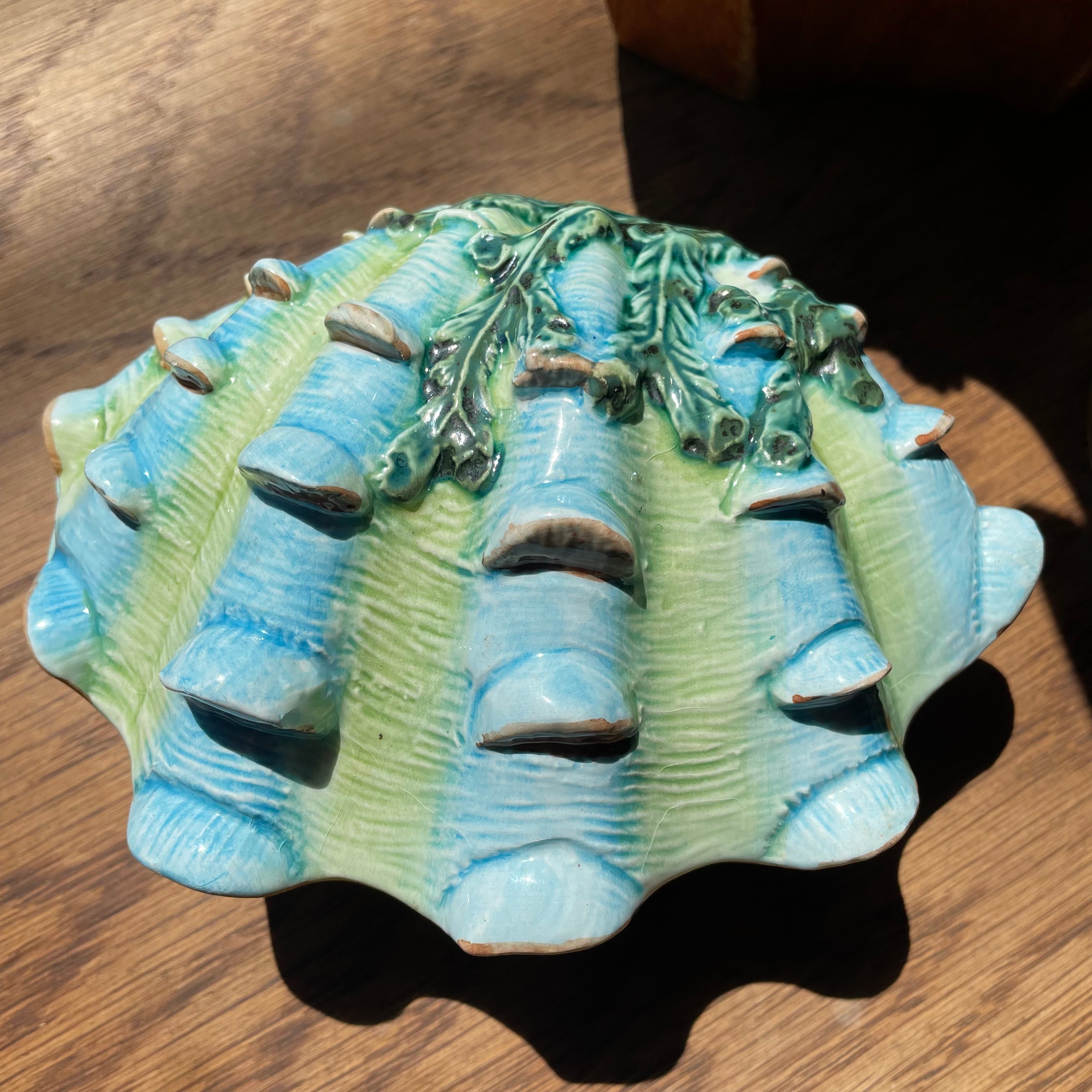 Vintage Italian Ceramic Clam Jewelry Box by Vietri