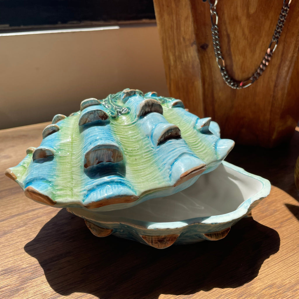 Vintage Italian Ceramic Clam Jewelry Box by Vietri