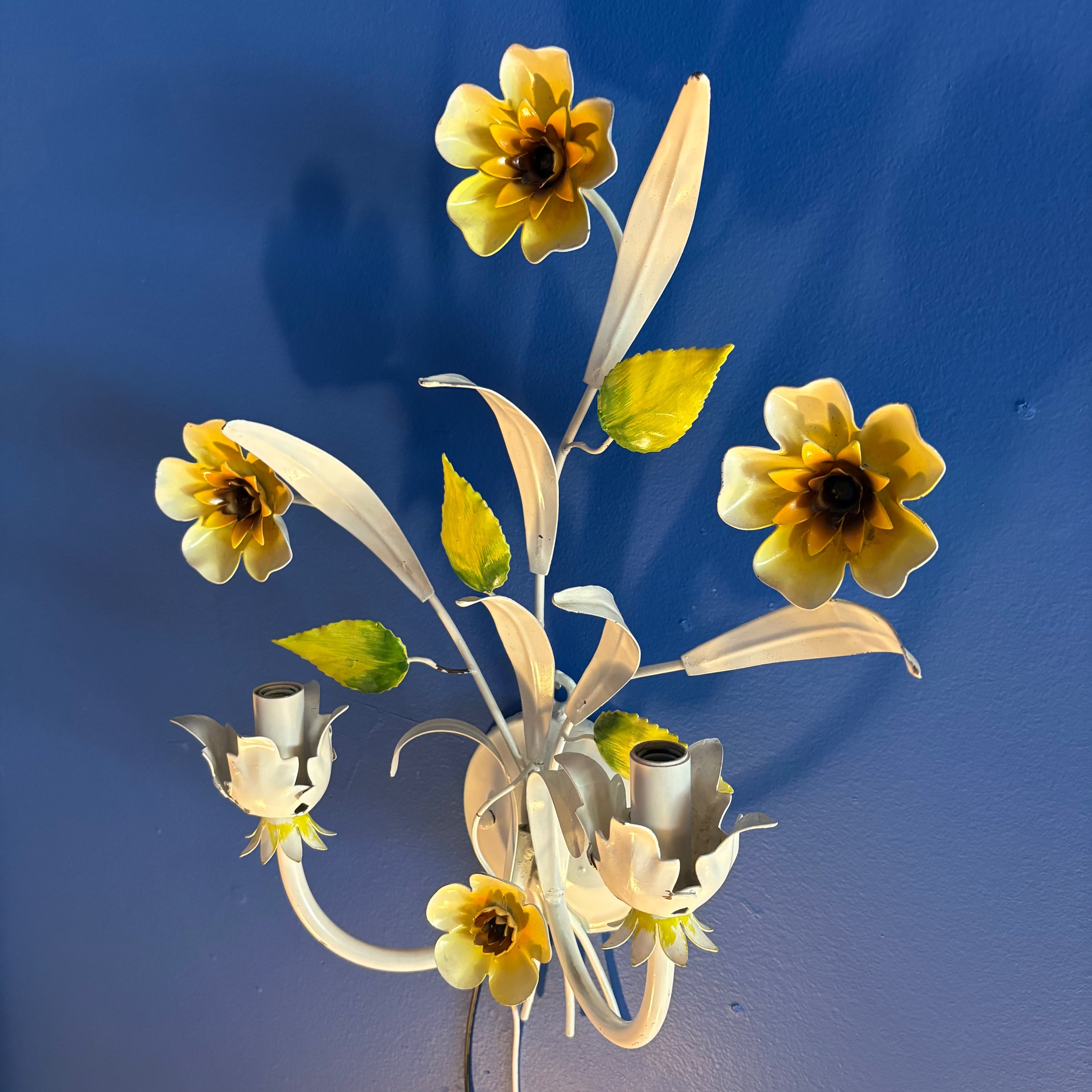 Vintage Italian Tole Floral Sconce