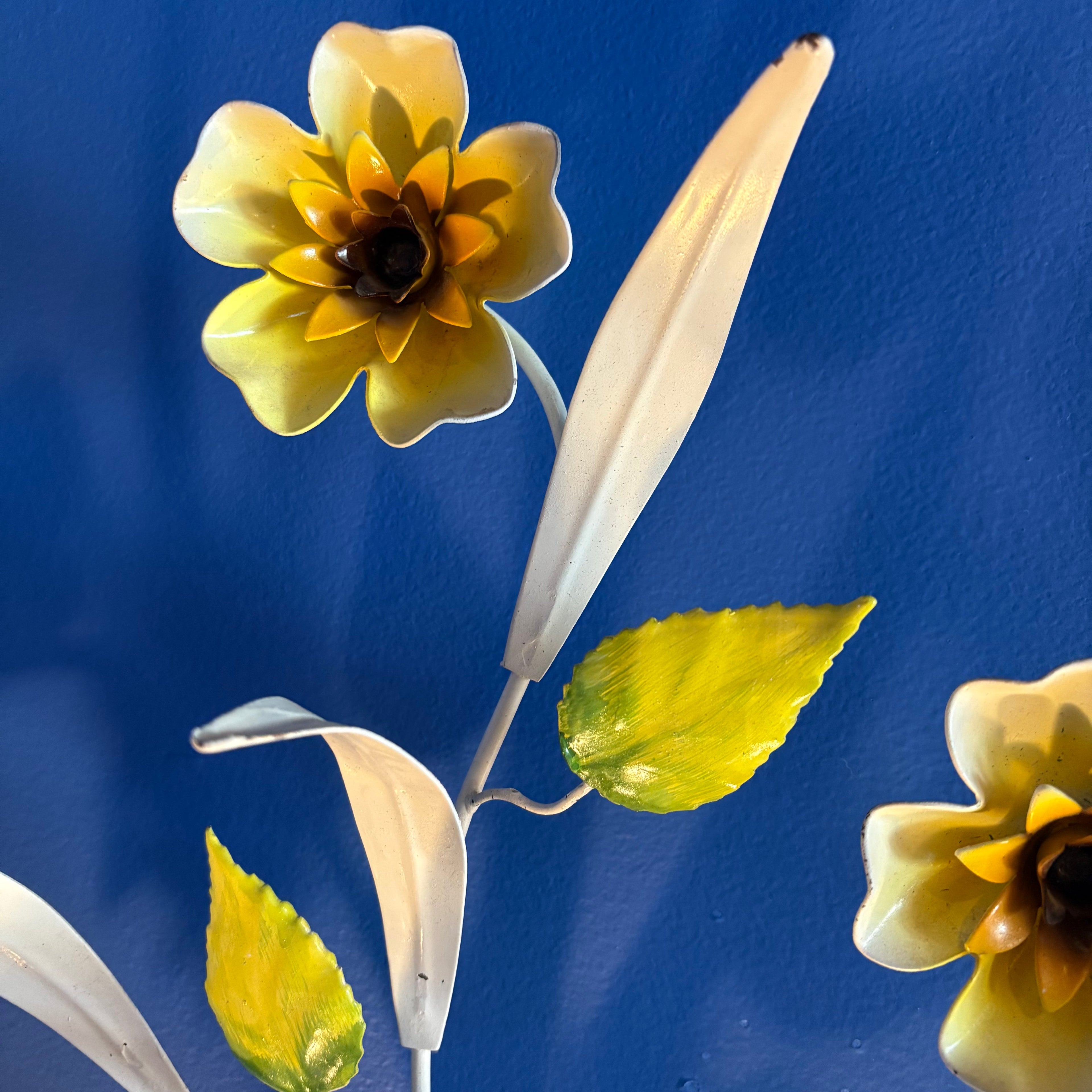 Vintage Italian Tole Floral Sconce