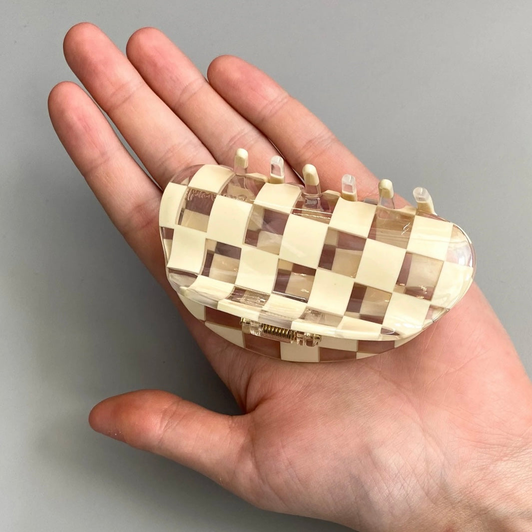 Checker Claw by Chunks