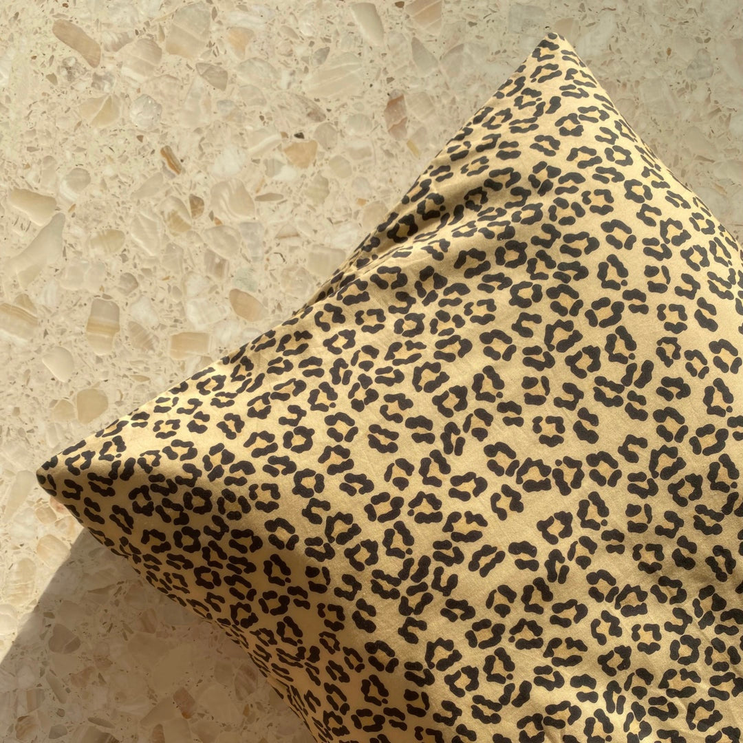 Beditorial Pillowcases: Set of 2
