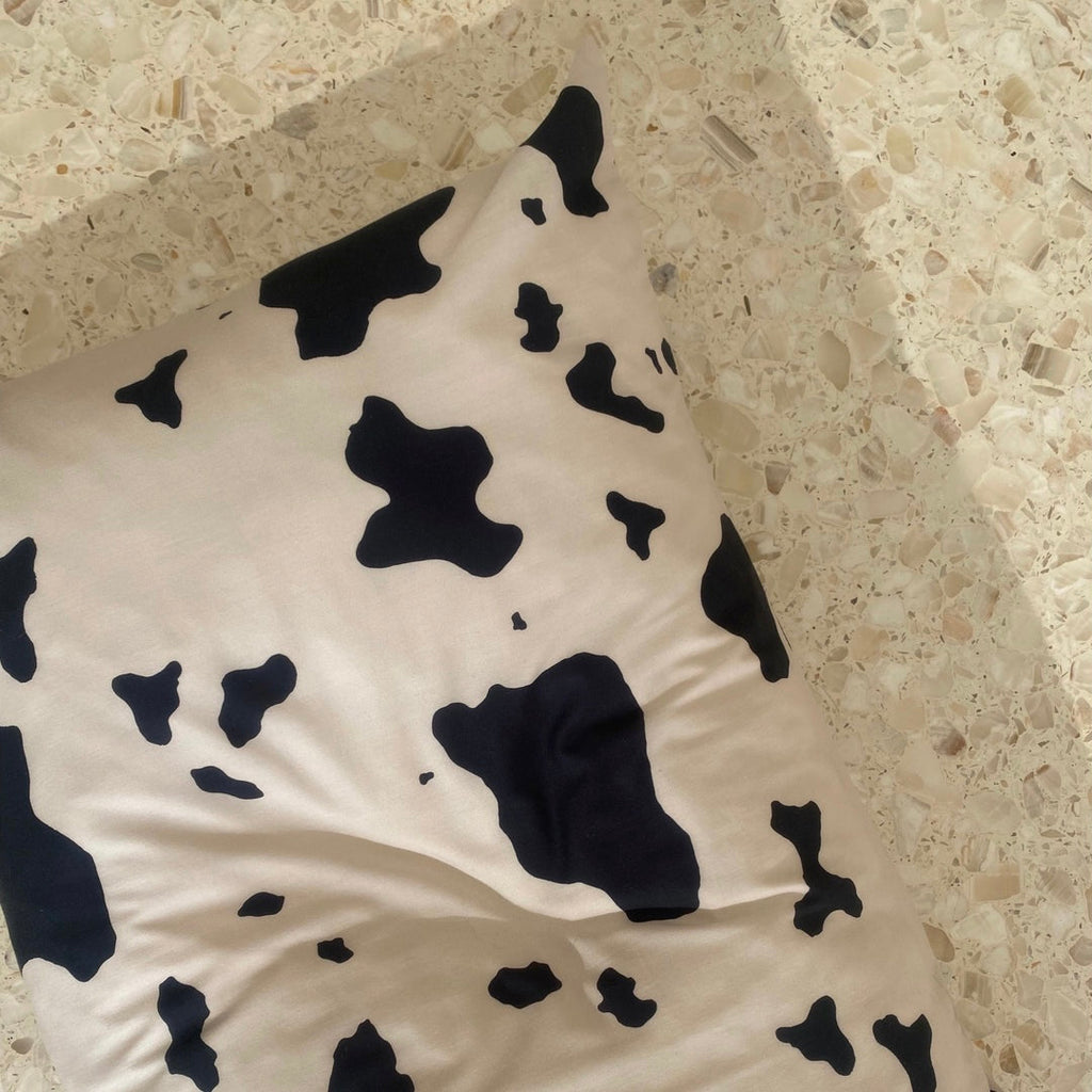 Beditorial Pillowcases: Set of 2